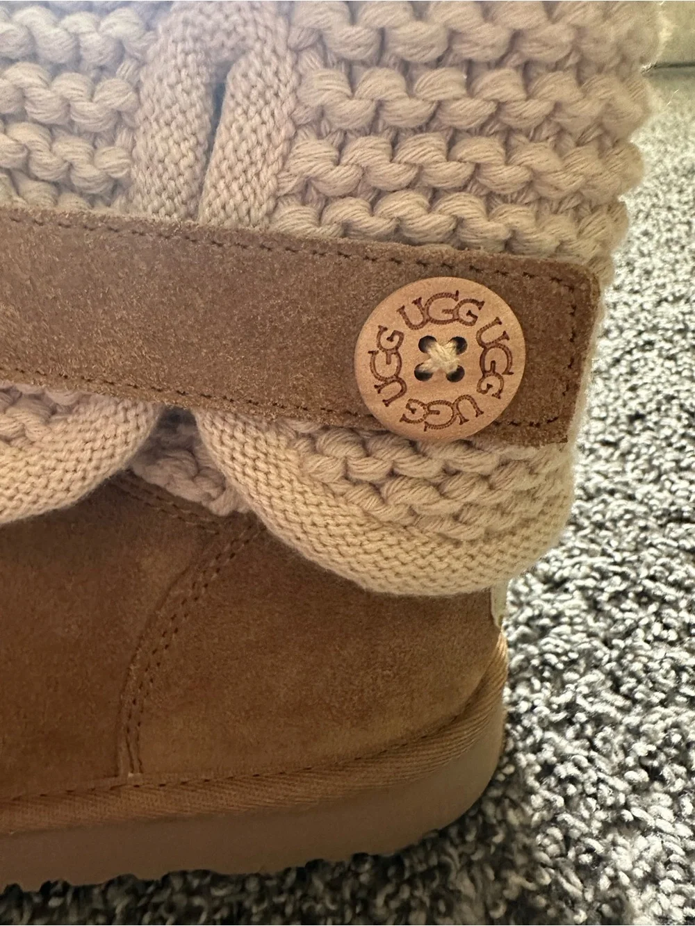 UGG Kids Darrah Chestnut Suede Knit-Cuff Boots Size 4 Youth